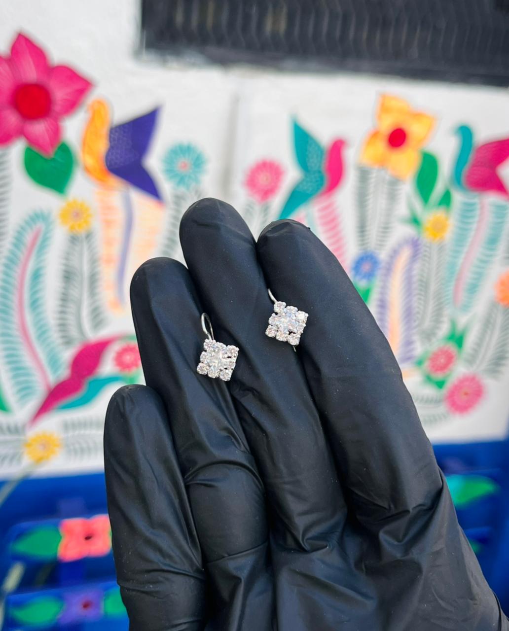 ARETE COLGANTES DE TREBOL