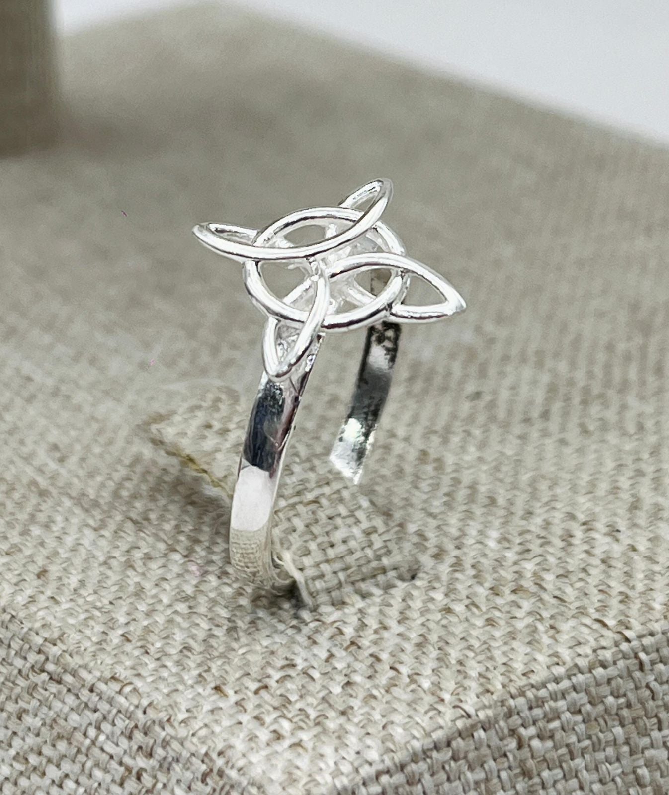ANILLO NUDO DE BRUJA