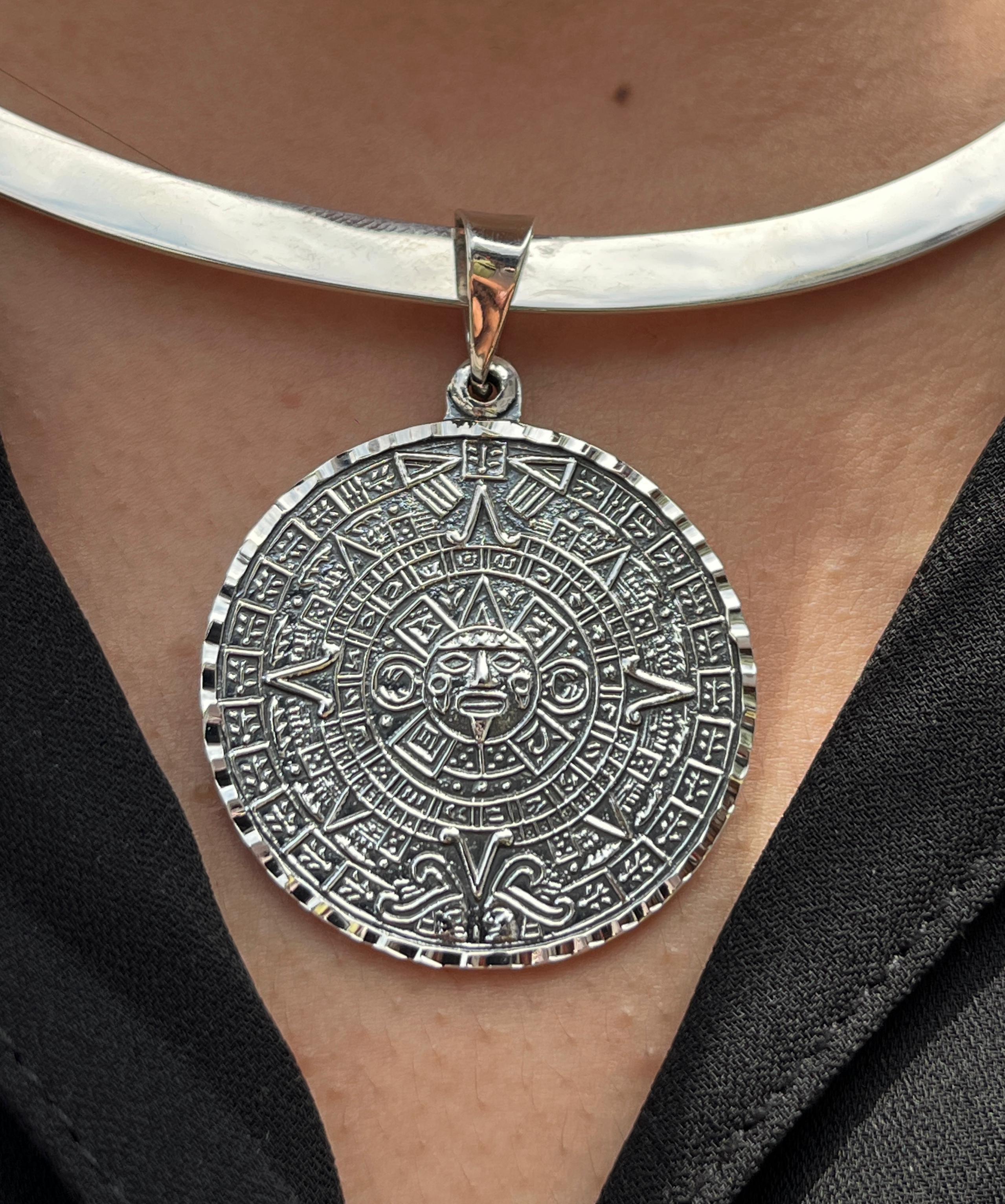 DIJE MEDALLA DE CALENDARIO AZTECA