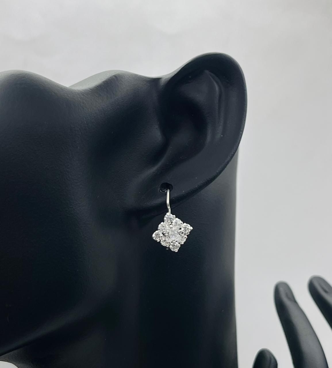 ARETE COLGANTES DE TREBOL